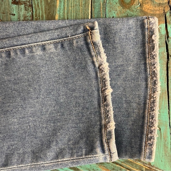 Paige Skyline Ankle Peg Distressed Skinny Jeans Size 32 - Picture 13 of 14